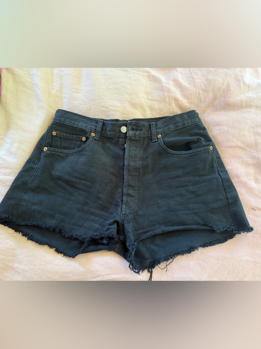 Black Frayed Hem Women's Levi’s 501 Denim Shorts